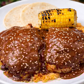 MOLE DE POLLO